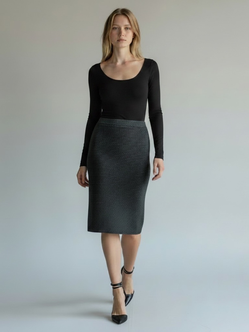VIVIENNE TAM Classic Gray Ribbed Knit Pencil Skirt Wool Blend S Designer Luxury